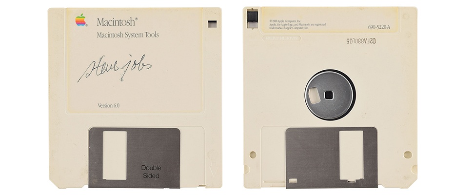 Floppy met zeldzame handtekening Steve Jobs te koop