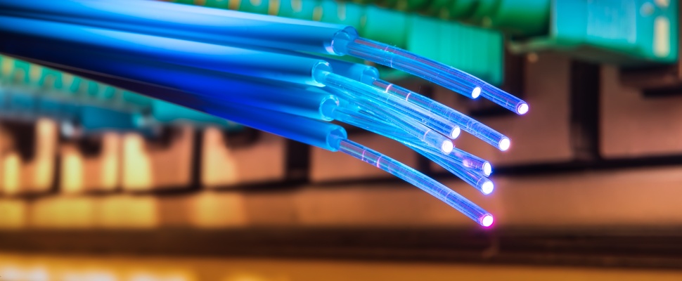 de elite seinpaal Samenwerken met Glasvezel versus kabel: dit is wat je moet weten | Computer Idee