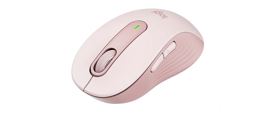  Logitech Signature M650 mouse fits any hand